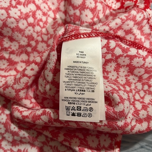NWOT Boden Sweetheart Printed Top - Red with White Flowers - Picture 5 of 9